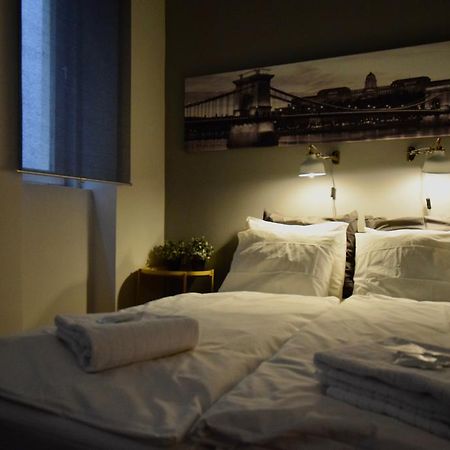 Standard Apartment By Hi5 - Chainbridge Budapest Luaran gambar